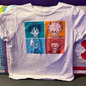 This is an MHA cropped t-shirt that I got from hot topic, it’s size Medium.